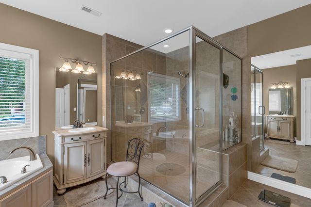 406 TATLOW DR, Columbia, MO 65203