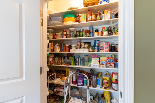 406 TATLOW DR, Columbia, MO 65203