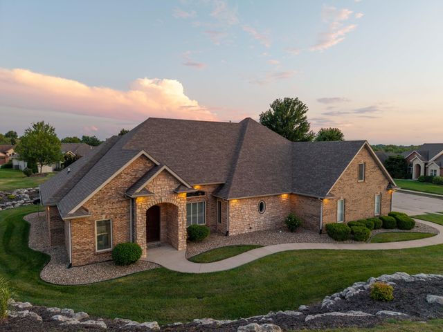 406 TATLOW DR, Columbia, MO 65203