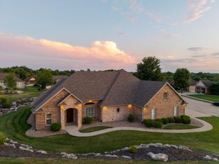 406 TATLOW DR, Columbia, MO 65203
