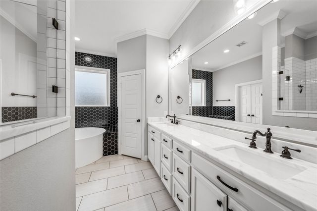 404 Wycliff Drive, China Spring, TX 76633