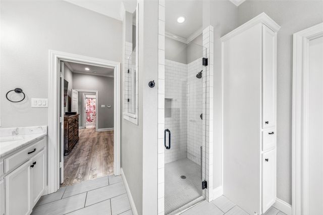 404 Wycliff Drive, China Spring, TX 76633