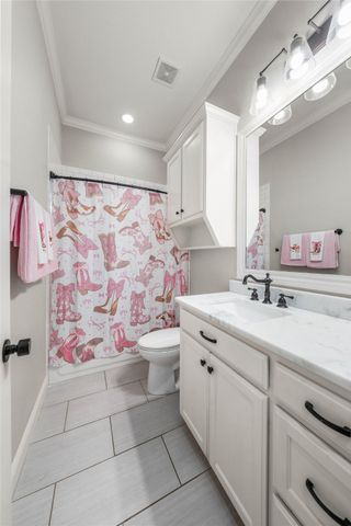 404 Wycliff Drive, China Spring, TX 76633