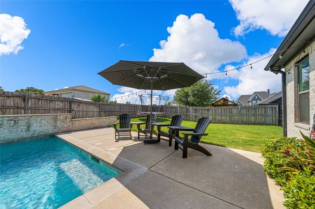 404 Wycliff Drive, China Spring, TX 76633