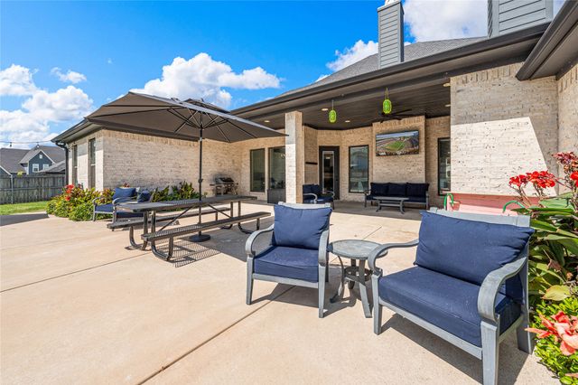 404 Wycliff Drive, China Spring, TX 76633