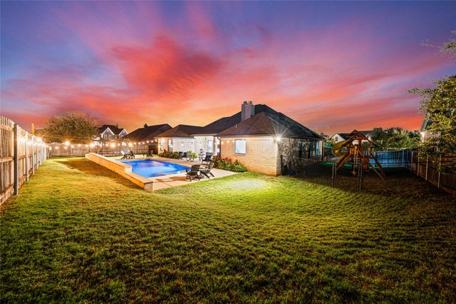 404 Wycliff Drive, China Spring, TX 76633