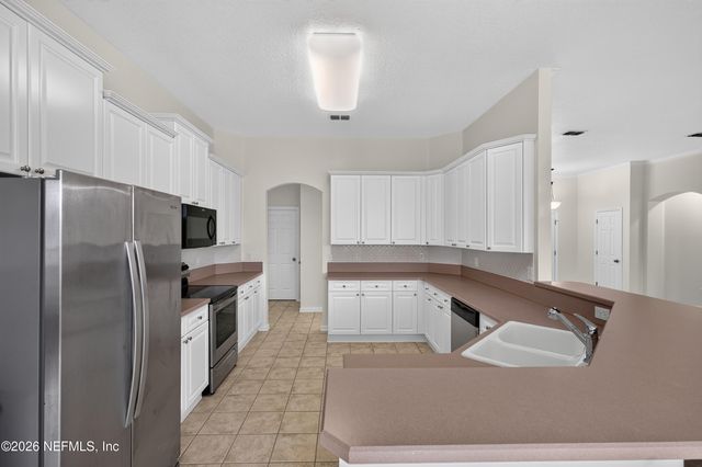 587 OAKMONT Drive, Orange Park, FL 32073