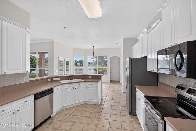 587 OAKMONT Drive, Orange Park, FL 32073
