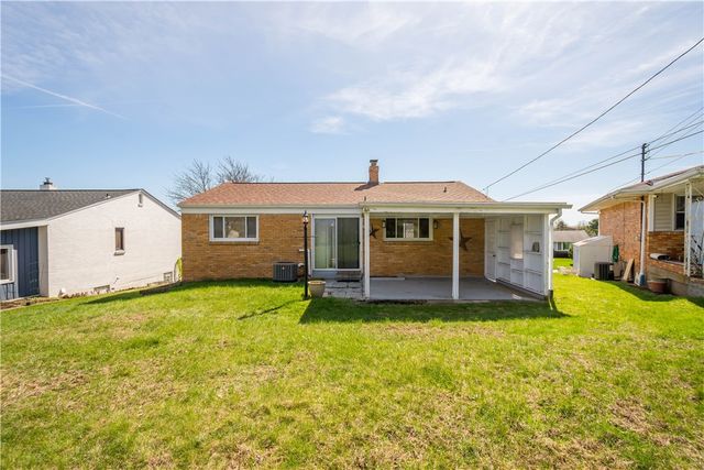 257 Robinhood Rd, Green Tree, PA 15220