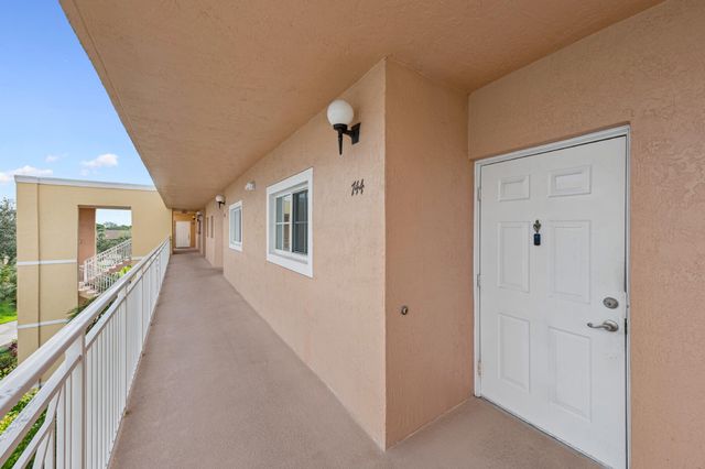 4721 E Lucerne Lakes Blvd E 744, Lake Worth, FL 33467