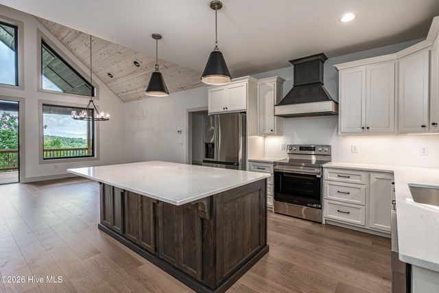 22 Hudson Springs Lane, Murphy, NC 28906