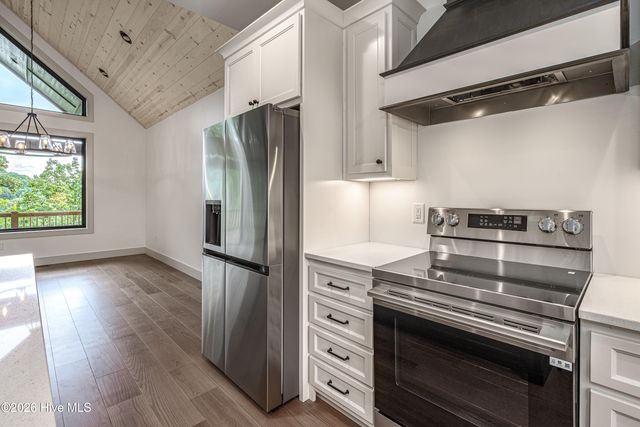 22 Hudson Springs Lane, Murphy, NC 28906