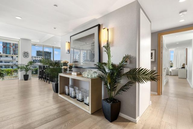 300 Collins Avenue PH3, Miami Beach, FL 33139