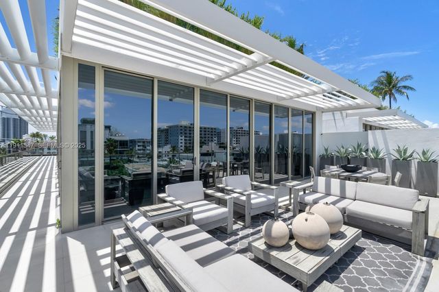 300 Collins Avenue PH3, Miami Beach, FL 33139