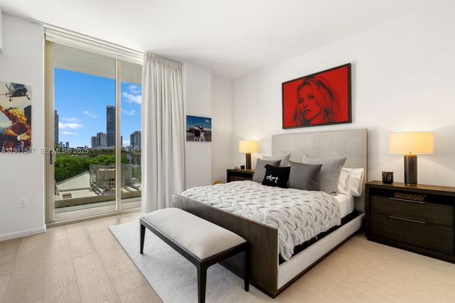 300 Collins Avenue PH3, Miami Beach, FL 33139