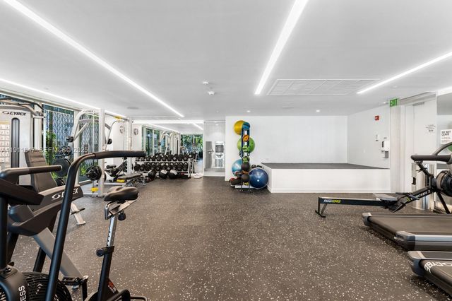 300 Collins Avenue PH3, Miami Beach, FL 33139