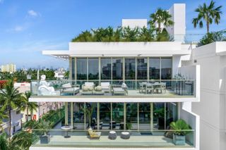 300 Collins Avenue PH3, Miami Beach, FL 33139