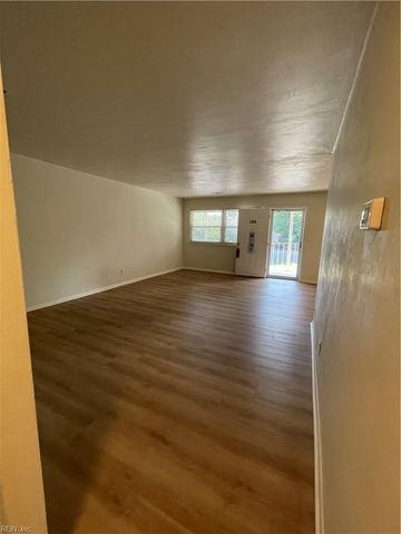 719 Marvin Ave Apt 203, Norfolk, VA 23518
