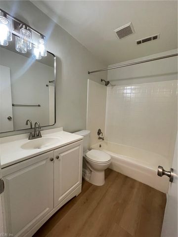 719 Marvin Ave Apt 203, Norfolk, VA 23518