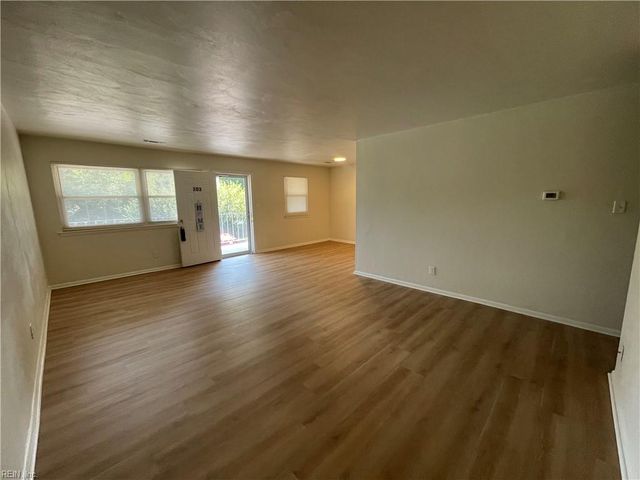 719 Marvin Ave Apt 203, Norfolk, VA 23518