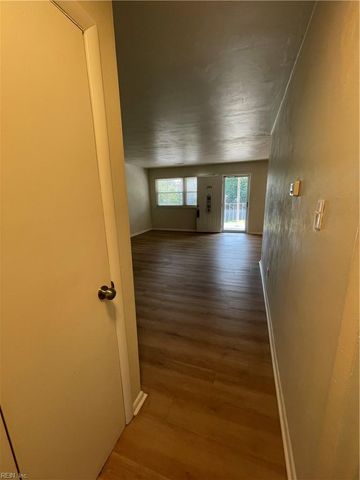 719 Marvin Ave Apt 203, Norfolk, VA 23518