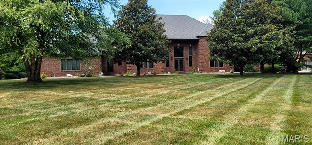 517 E Waters Edge Drive, Shiloh, IL 62221