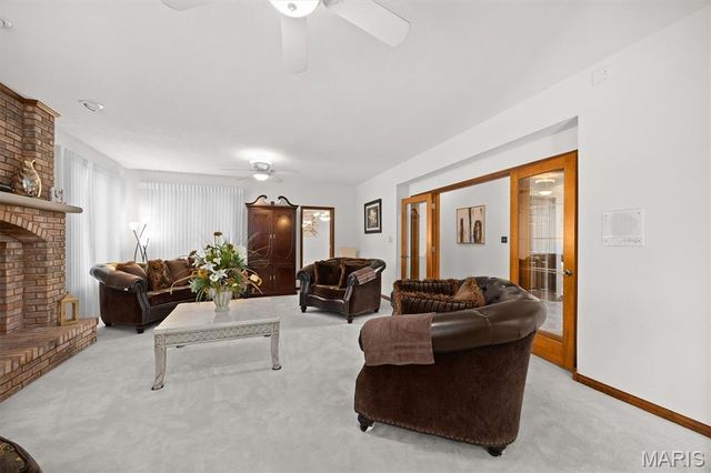 517 E Waters Edge Drive, Shiloh, IL 62221