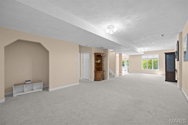 517 E Waters Edge Drive, Shiloh, IL 62221