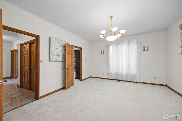 517 E Waters Edge Drive, Shiloh, IL 62221
