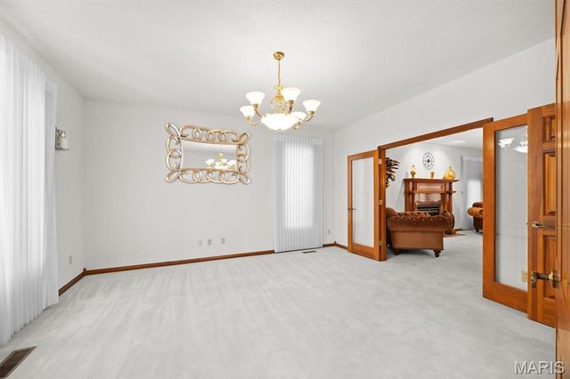 517 E Waters Edge Drive, Shiloh, IL 62221