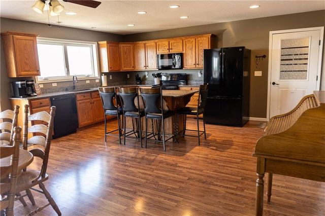 13835 Udall Road, Erie, KS 66733