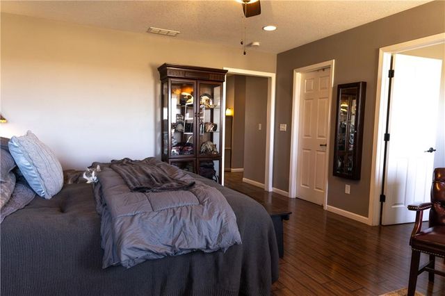 13835 Udall Road, Erie, KS 66733