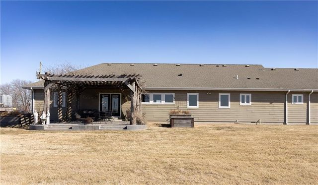 13835 Udall Road, Erie, KS 66733
