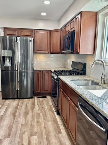 1518 Ojibwas Court, Grove City, OH 43123