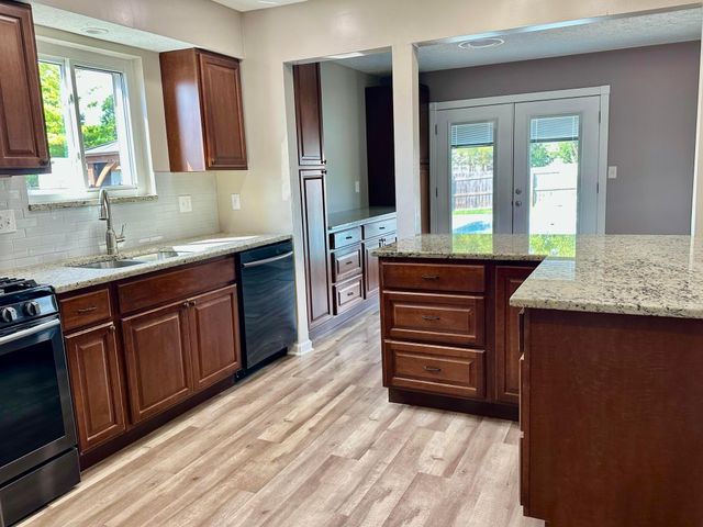 1518 Ojibwas Court, Grove City, OH 43123