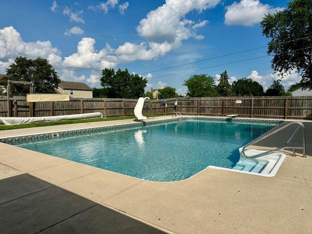 1518 Ojibwas Court, Grove City, OH 43123