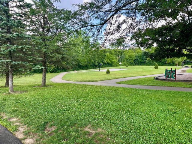 1518 Ojibwas Court, Grove City, OH 43123