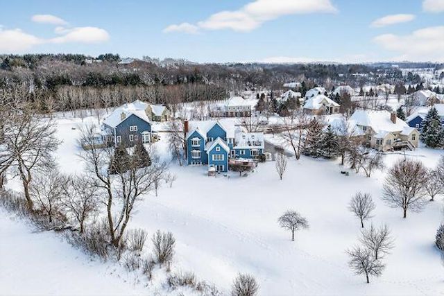 W287N6371 Broadwing COURT, Hartland, WI 53029