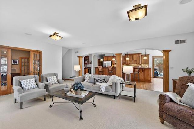 W287N6371 Broadwing COURT, Hartland, WI 53029