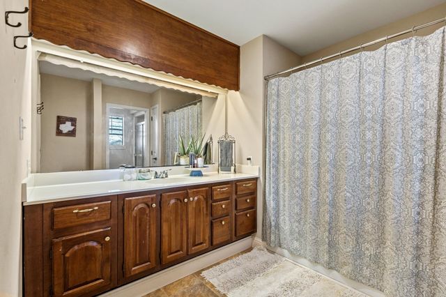 2321 COUNTY ROAD 2100, Ivanhoe, TX 75447