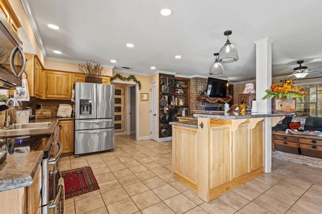 2321 COUNTY ROAD 2100, Ivanhoe, TX 75447