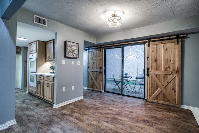 24 Oakbrook Drive, Lewisville, TX 75057