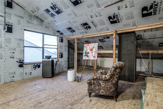 24 Oakbrook Drive, Lewisville, TX 75057