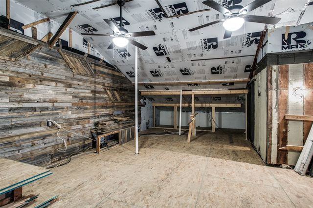 24 Oakbrook Drive, Lewisville, TX 75057