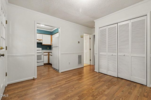 5617 Hamstead Crossing, Raleigh, NC 27612