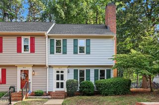 5617 Hamstead Crossing, Raleigh, NC 27612