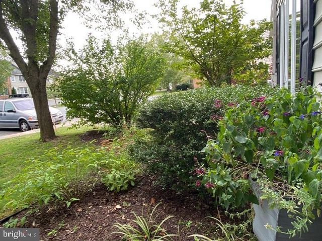 211 MORNINGSIDE DR, Falling Waters, WV 25419