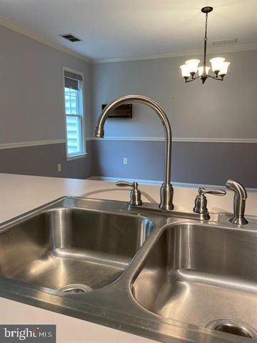 211 MORNINGSIDE DR, Falling Waters, WV 25419