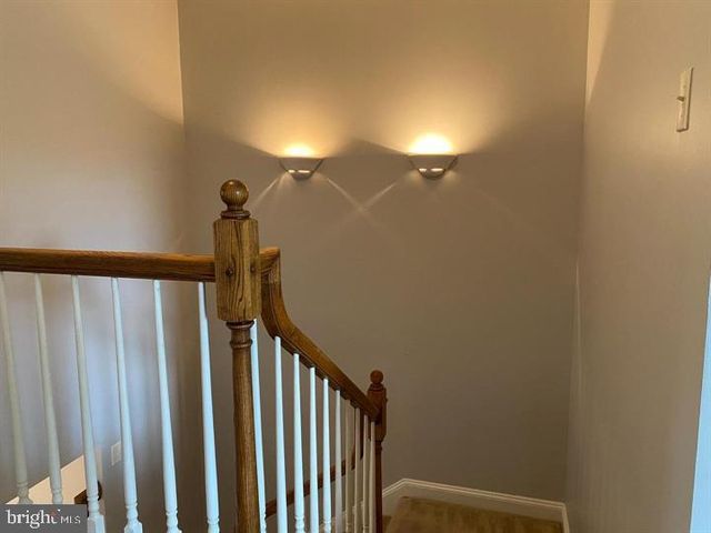 211 MORNINGSIDE DR, Falling Waters, WV 25419