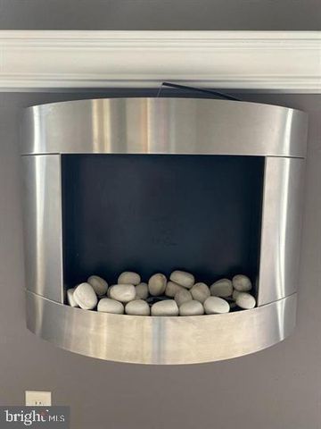 211 MORNINGSIDE DR, Falling Waters, WV 25419